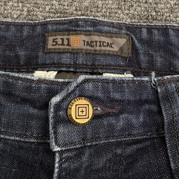5.11 Tactical Jeans Mens Fits Size 33x31* Defender Flex Stretch Denim 74477 Work - Picture 2 of 13